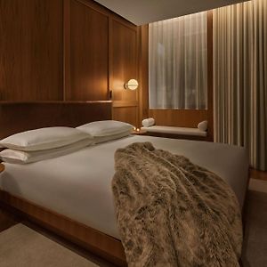 Suite met een Slaapkamer en een King Size Bed